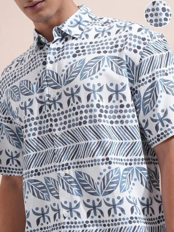 Men White Printed Relaxed Fit Casual Shirt