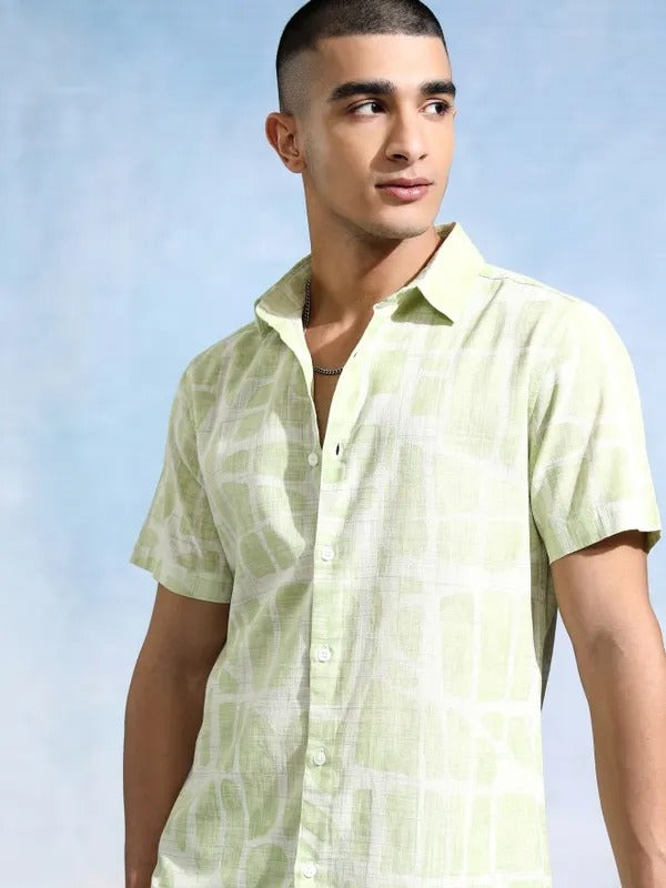 Men Green Printed Regular Fit Casual Shirt
