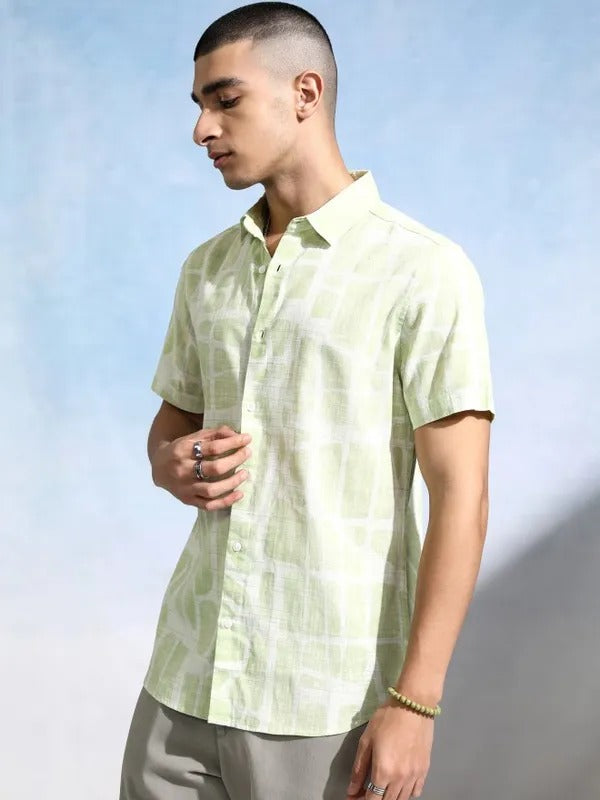 Men Green Printed Regular Fit Casual Shirt