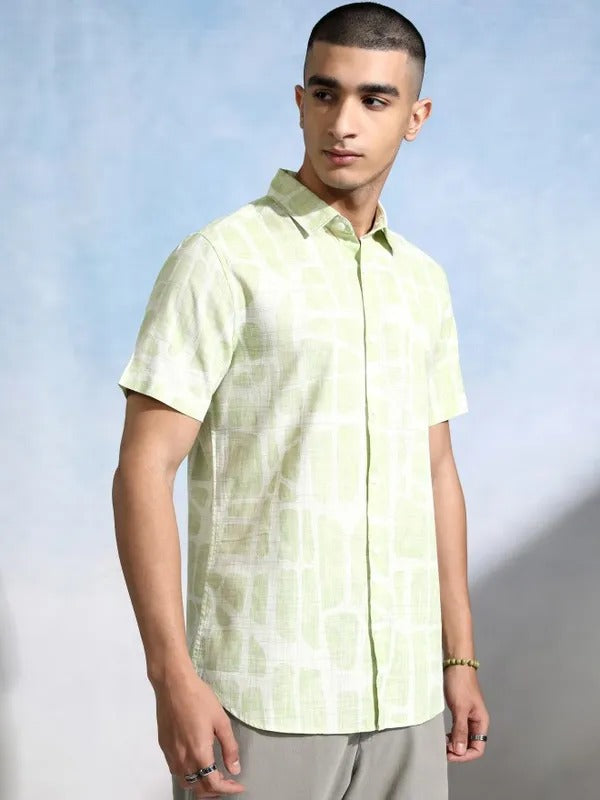 Men Green Printed Regular Fit Casual Shirt