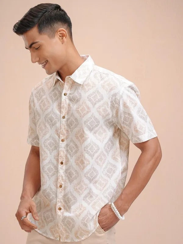 Men White Printed Relaxed Fit Casual Shirt