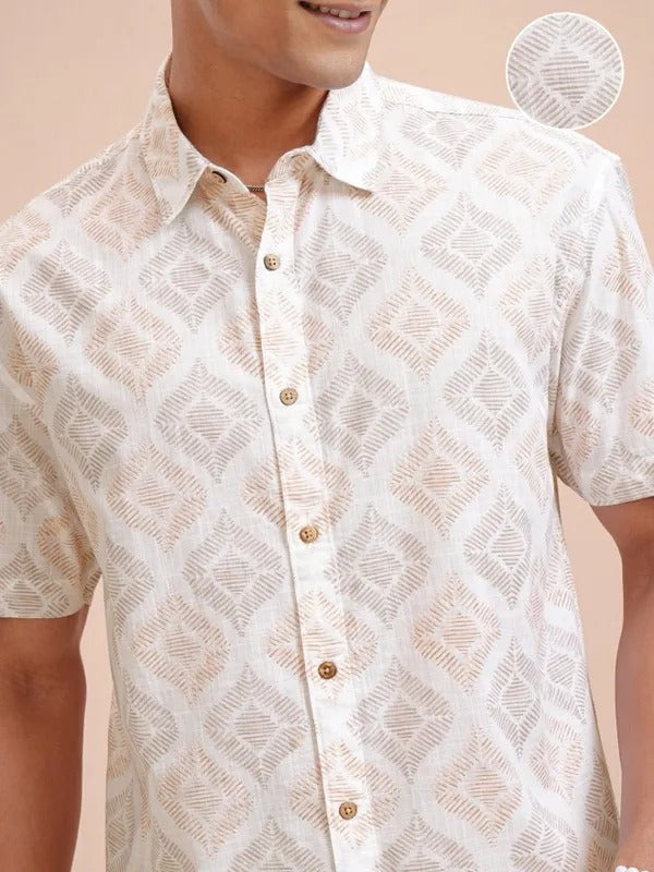 Men White Printed Relaxed Fit Casual Shirt