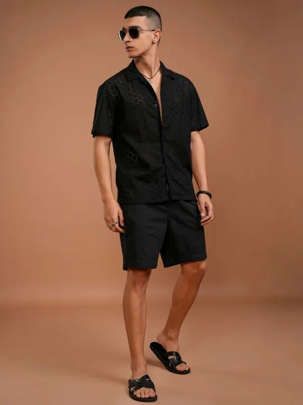 Men Black Solid Relaxed Fit Casual Shirt