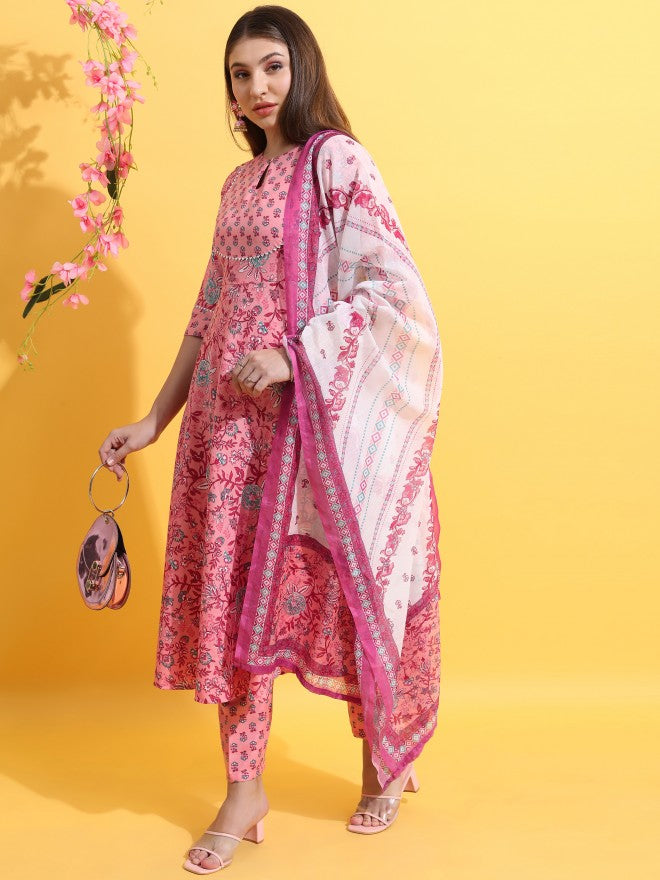 Women Peach Printed Kurta With Trouser And Dupatta