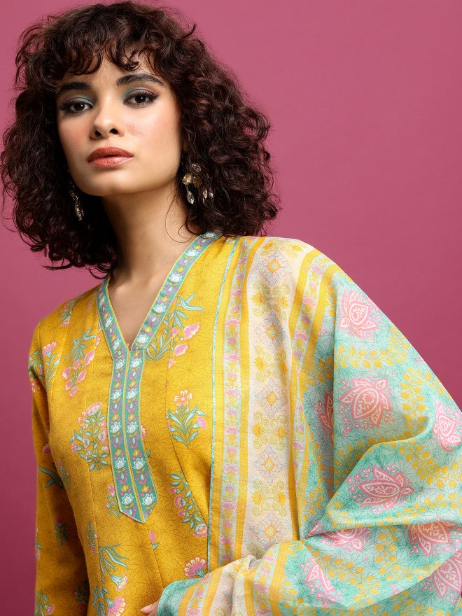 Women Yellow Printed Kurta Sets