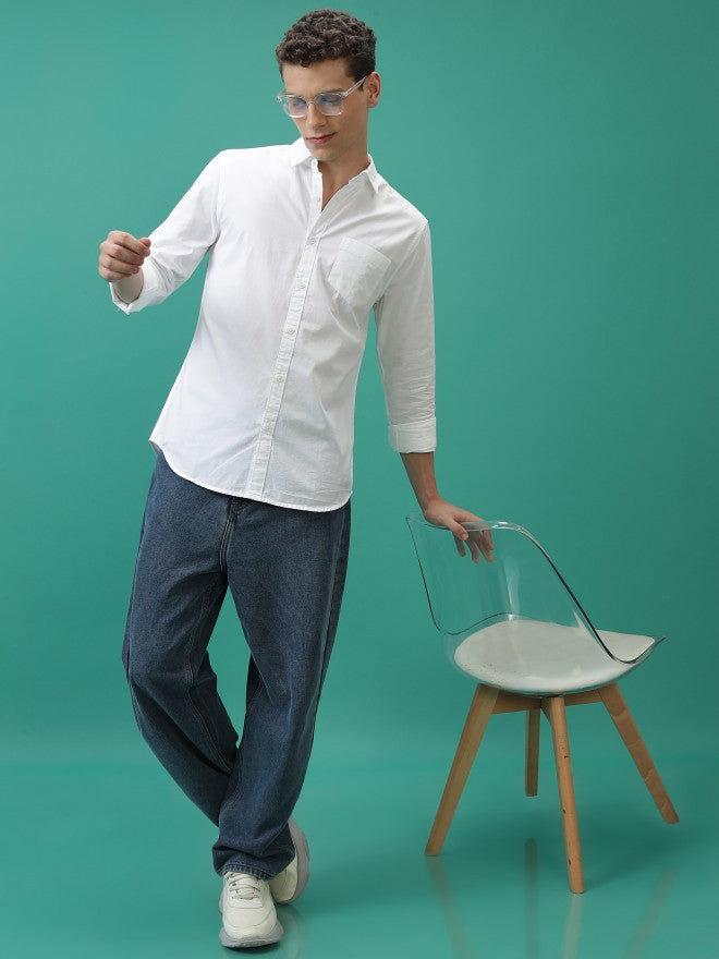 Men White Solid Slim Fit Casual Shirt
