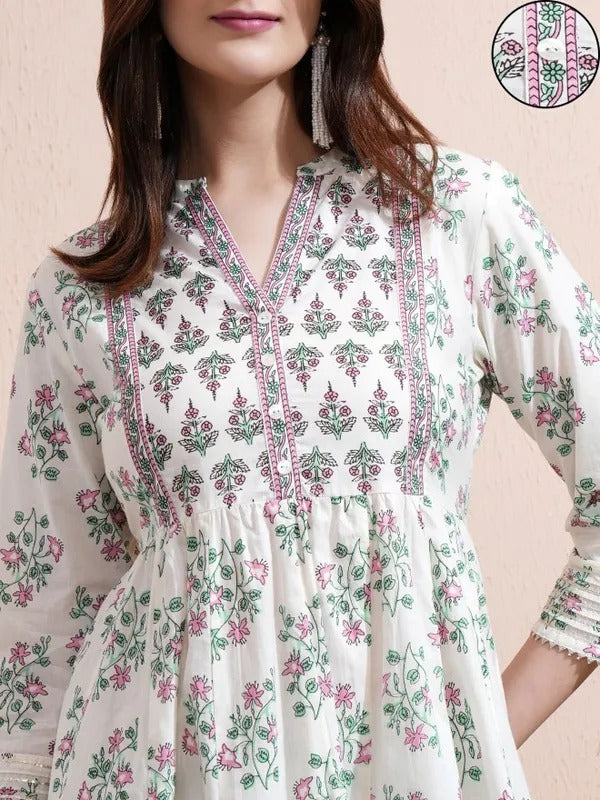 Women Cream Printed Kurta With Trousers