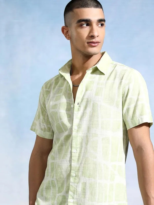 Men Green Printed Regular Fit Casual Shirt