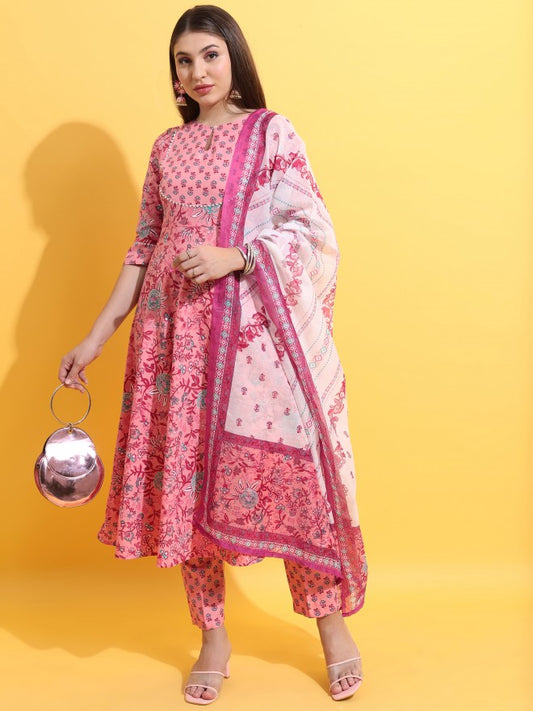 Women Peach Printed Kurta With Trouser And Dupatta